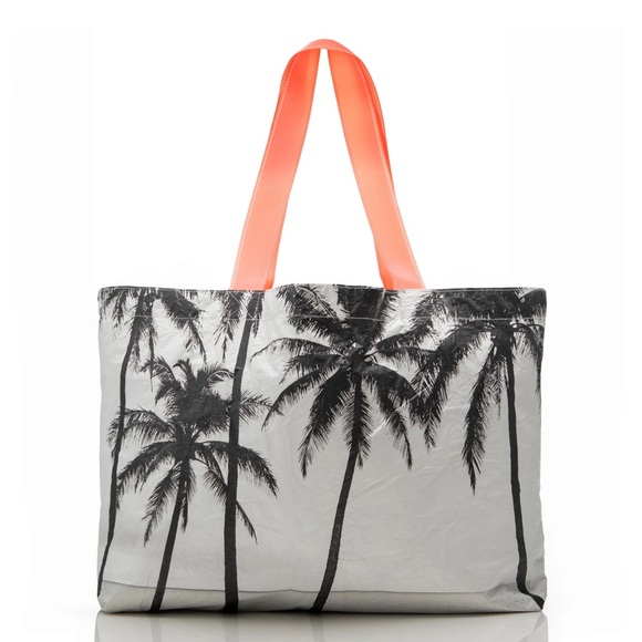 ALOHA Collection Holo Holo Tote Bag NWT Reversible Kalapana Kona - Picture 4 of 5
